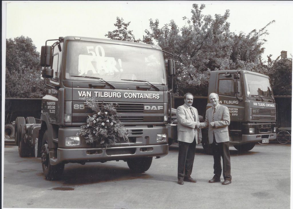 Van Tilburg Vloeistofdichte containers 50 jaar bestaan
